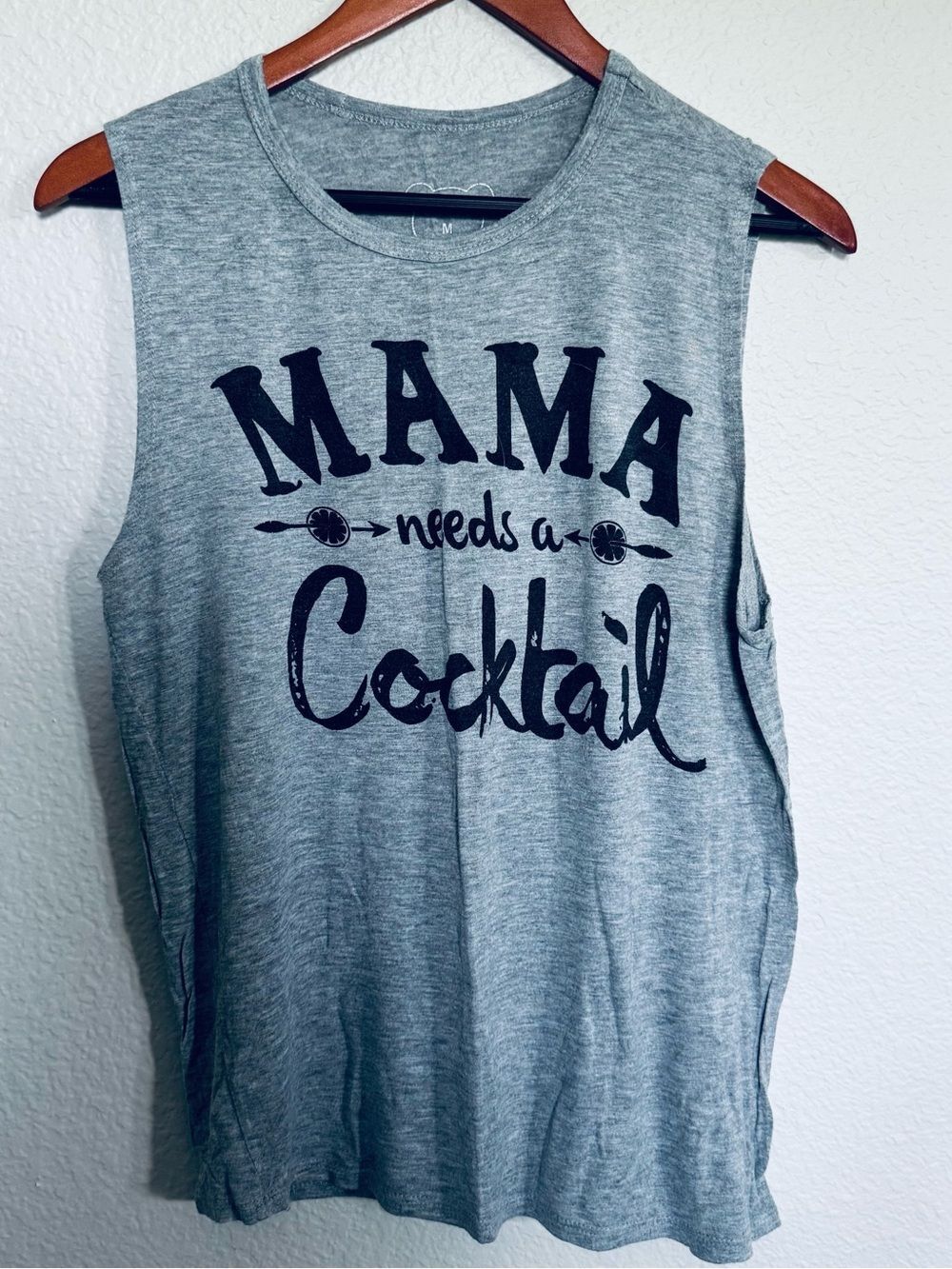 MamaâNeeds a Cocktail Color Bear Gray Tank Top M
